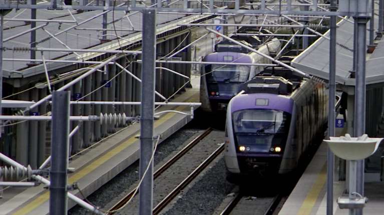 Προαστιακός: Πιο χαμηλές ταχύτητες και πιο αραιά δρομολόγια- Αύξηση κατά 35% των επιβατών τη 2η μέρα