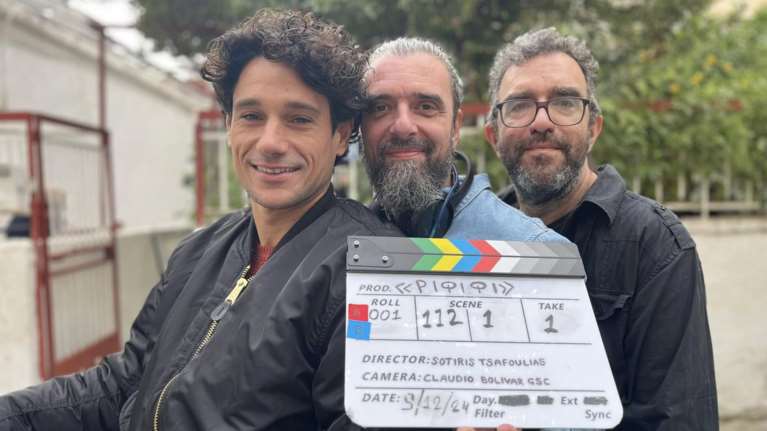 &quot;Ριφιφί&quot;: Mετά τις &quot;17 κλωστές&quot; Τσαφούλιας και Βλάχος ξεκίνησαν γυρίσματα για τη θρυλική ληστεία των 90s [εικόνες]