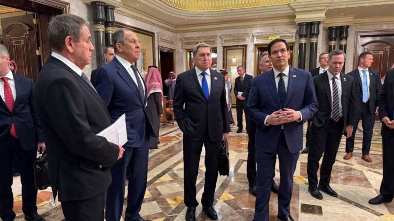 Οι 4 αρχές που συμφωνήθηκαν για το &quot;ουκρανικό&quot; μεταξύ ΗΠΑ-Ρωσίας στο Ριάντ- &quot;Κάποια στιγμή θα πρέπει να εμπλακεί η ΕΕ&quot;