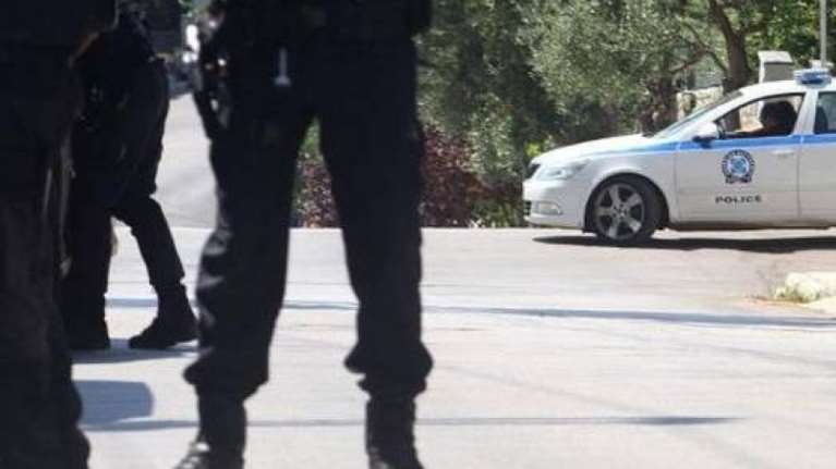 Kρήτη: Μεγάλη αστυνομική επιχείρηση στη Μεσαρά - Έλεγχοι μέσα σε σπίτια