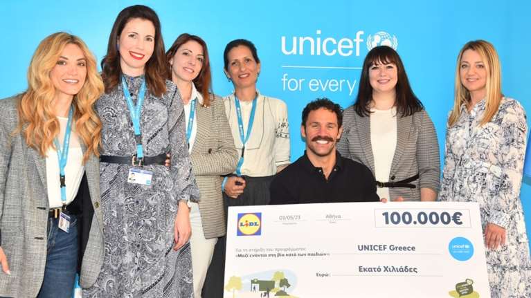 Η Lidl Ελλάς προσφέρει 100.000€ στη UNICEF και συμβάλλει στην καταπολέμηση της βίας κατά των παιδιών