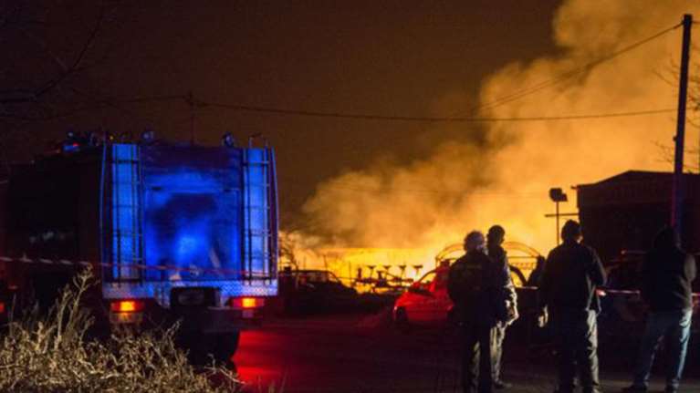 Εύβοια: Μεγάλη φωτιά στην Κάρυστο - Καίει δασικές εκτάσεις