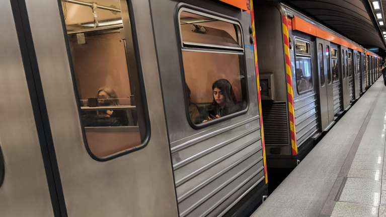 Ξεκινά στις 5 Ιουλίου η 24ωρη λειτουργία σε μετρό, τραμ και λεωφορεία τα Σαββατοκύριακα