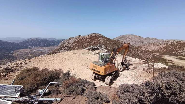 Απίστευτο: Ισοπέδωσαν μετεωρολογικό σταθμό στην Κρήτη με μπουλντόζα - Τι καταγγέλλει ο Κ. Λαγουβάρδος