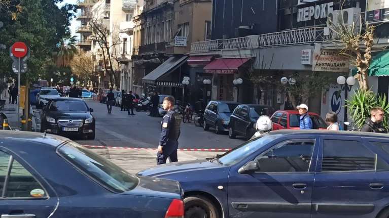 Συναγερμός στο κέντρο της Αθήνας: Τηλεφωνήματα για βόμβα στον σταθμό Λαρίσης και σε δύο ξενοδοχεία [εικόνες]