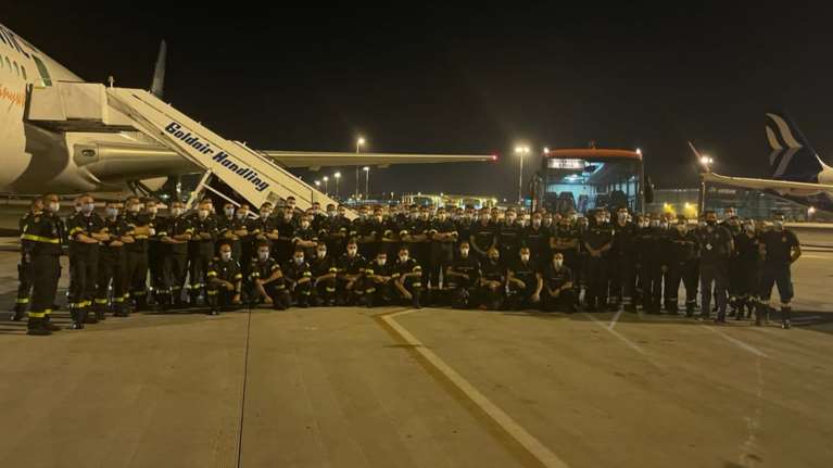 Φωτιές: Εφτασαν στην Αθήνα οι 83 Γάλλοι πυροσβέστες - Βοήθεια και από άλλες έξι χώρες