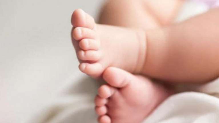 Αρπαγή βρέφους στο Αιγάλεω: Ελεύθεροι με περιοριστικούς όρους οι δυο συλληφθέντες