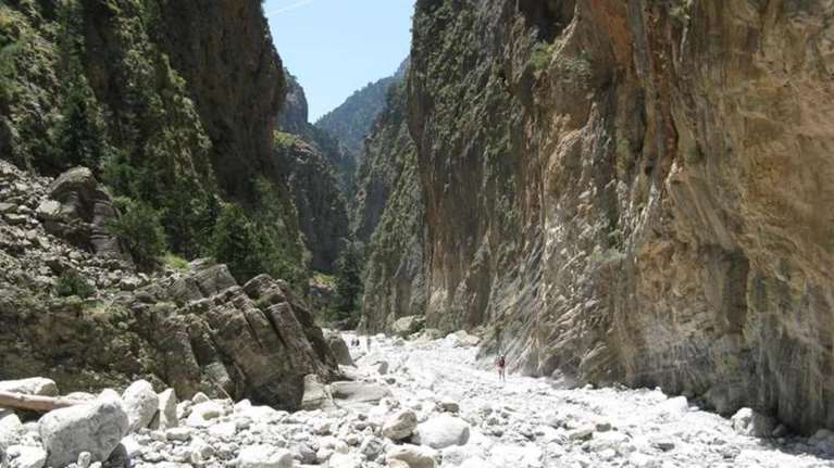 Συναγερμός στο Φαράγγι της Σαμαριάς: Τραυματίστηκε τουρίστρια - Σε εξέλιξη επιχείρηση διάσωσης με ελικόπτερο