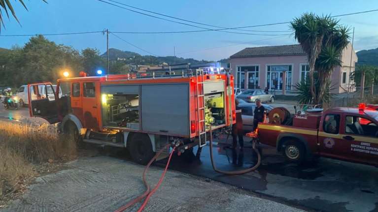 Βελτιωμένη η εικόνα της φωτιάς στην Κέρκυρα - Βρέθηκε κοντά σε σπίτια