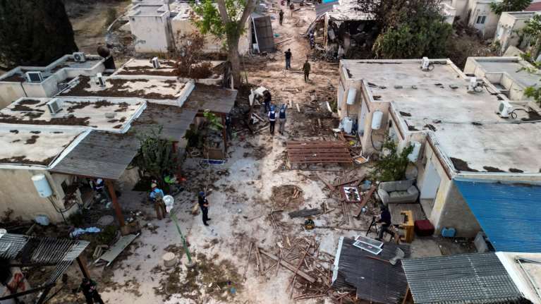 Πόλεμος στο Ισραήλ: Τηλεφωνική επικοινωνία Μπάιντεν - Αμπάς για τη διάνοιξη ανθρωπιστικού δρόμου