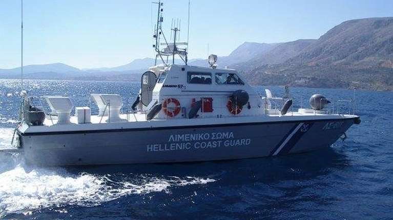 Συναγερμός στη Γλυφάδα: Σορός γυναίκας 35-40 ετών εντοπίστηκε στη θάλασσα