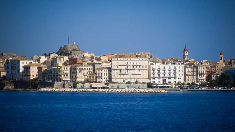 Στη δίνη του κορονοϊού η Κέρκυρα: Αύξηση σοκ 454% του ιικού φορτίου στα λύματα