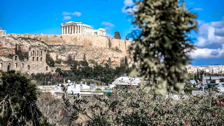 Ανοιξιάτικο το σκηνικό του καιρού σήμερα - Ανεβαίνει η θερμοκρασία, πού αναμένονται βροχές
