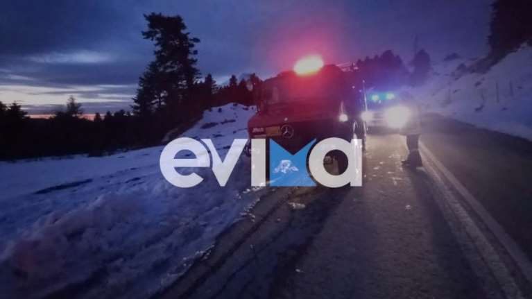 Κακοκαιρία Μπάρμπαρα: &quot;Γέφυρα ζωής&quot; για κοριτσάκι στην Εύβοια με υψηλό πυρετό- Άνοιξαν δρόμο τα εκχιονιστικά