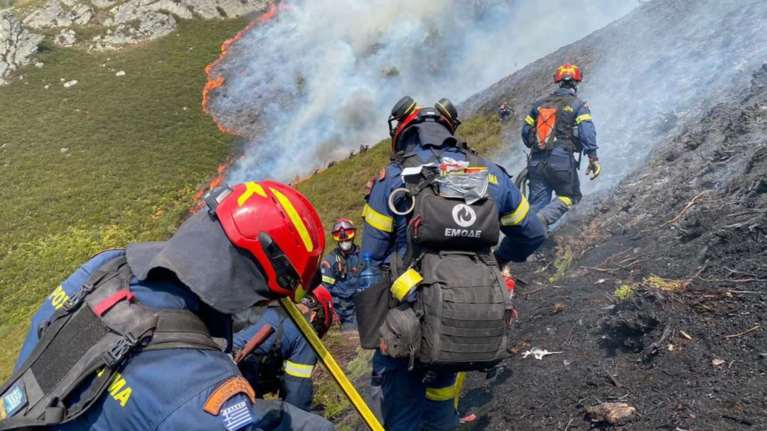 Ισπανία: Οι 20 Έλληνες δασοκομάντος που επιχειρούν στις μεγάλες πυρκαγιές [εικόνες]