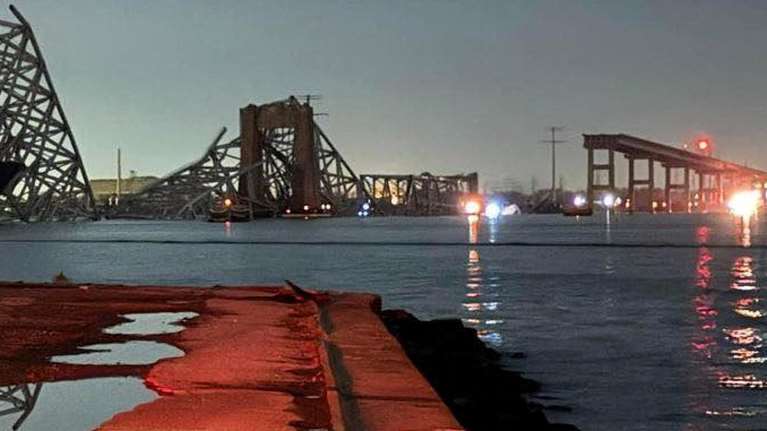 Βίντεο σοκ με την κατάρρευση γέφυρας στη Βαλτιμόρη: Φορτηγό πλοίο έπεσε πάνω της, φόβοι για πολλούς νεκρούς