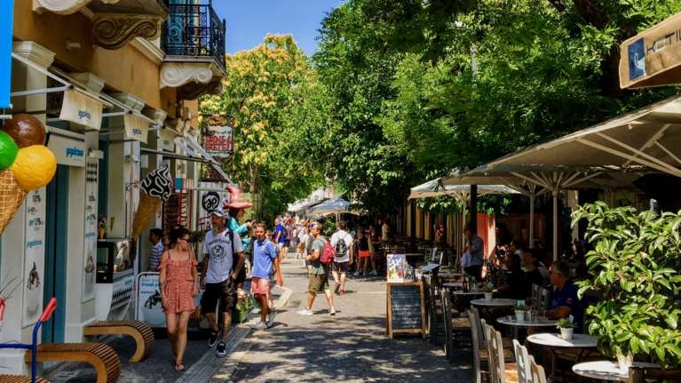 Καλοκαιρινός ο καιρός και σήμερα με τον υδράργυρο έως 28 βαθμούς - Σε ποιες περιοχές θα βρέξει