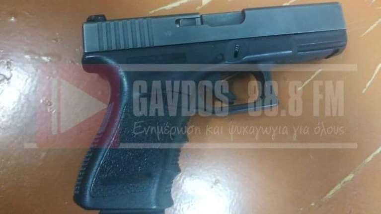 Αυτό είναι το όπλο του διπλού φονικού - το παρέδωσε η οικογένεια Ξυλούρη [εικόνες]