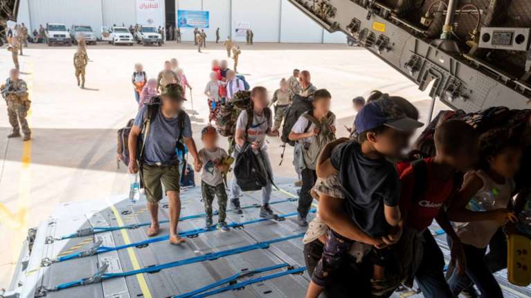 Χουριέτ: Η Τουρκία απεγκλωβίζει και Έλληνες από το Σουδάν