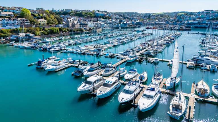 μ. Artisan Water – the sustainable luxury partner of Olympic Yacht Show 2025