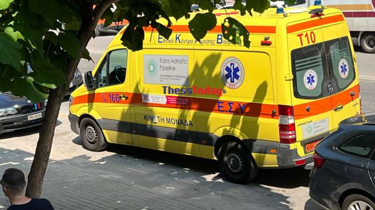 Θεσσαλονίκη: Δημοτικός υπάλληλος παρέσυρε τροχονόμο επειδή δεν τον άφησε να περάσει λόγω των μέτρων για τη ΔΕΘ