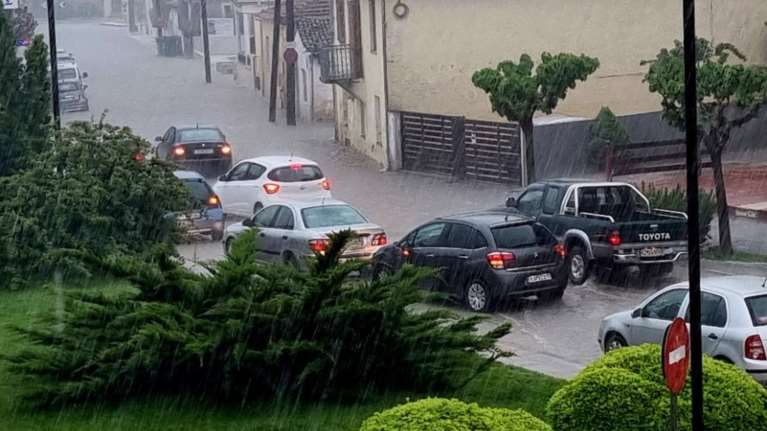 Meteo: Οι θυελλώδεις άνεμοι έφτασαν μέχρι και... 109χλμ/ώρα - Ισχυρές βροχοπτώσεις στην Κρήτη
