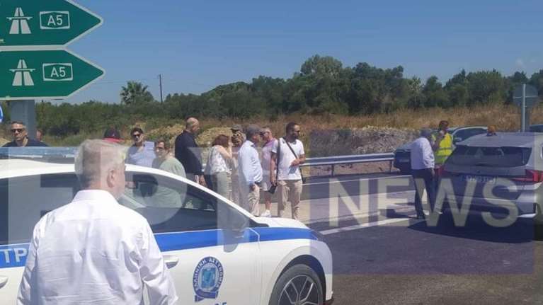 Δόθηκε στην κυκλοφορία η Πατρών - Πύργου: Τα πρώτα αυτοκίνητα στον νέο αυτοκινητόδρομο [εικόνες]