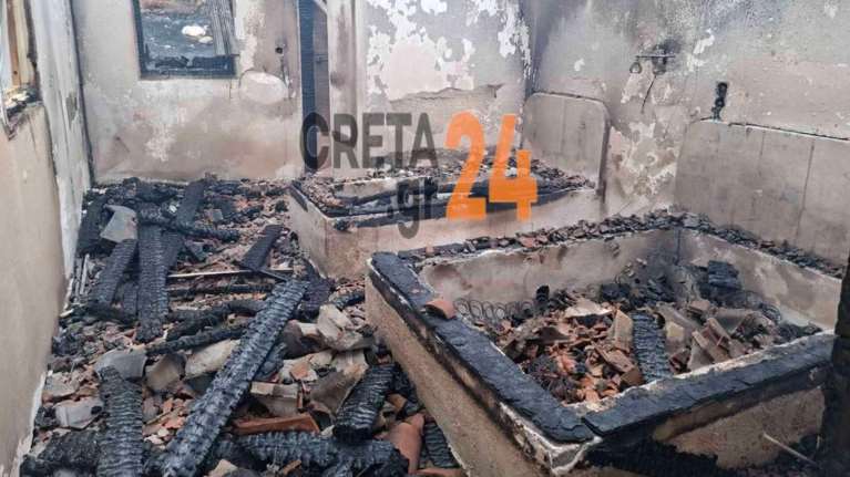 Φωτιά στην Κρήτη: Ξεχασμένο κερί έκανε "στάχτη" τέσσερα ενοικιαζόμενα διαμερίσματα [εικόνες - βίντεο]