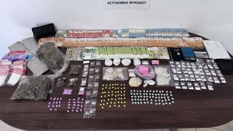 Μύκονος: Χτύπημα της ΕΛΑΣ στα δίκτυα διακίνησης ναρκωτικών - Εξιχνιάστηκαν δύο υποθέσεις