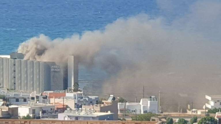 Κρήτη: Σβήστηκε η φωτιά σε ξενοδοχείο στο Ηράκλειο - Μικρές ζημιές στον χώρο της κουζίνας και στην καμινάδα [Εικόνες - Βίντεο]