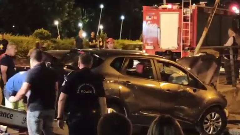 Τροχαίο δυστύχημα στην Αμαλίας: Ένας νεκρός και δύο τραυματίες