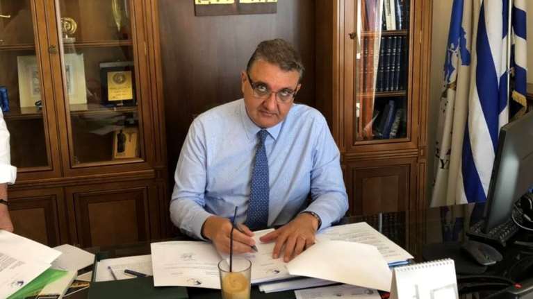 Εξαδάκτυλος: &quot;Ο κορονοϊός δεν παίρνει άδειες&quot; - Πότε θα γίνει η επανεξέταση των μέτρων