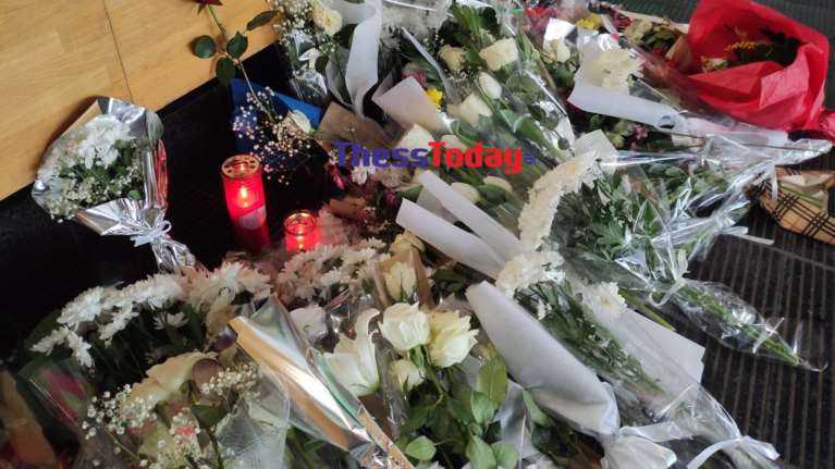 Τραγωδία στα Τέμπη: &quot;Αν έχεις φύγει συγγνώμη και σ’ αγαπώ&quot; - Συγκλονίζει το γράμμα σε αγνοούμενο επιβάτη