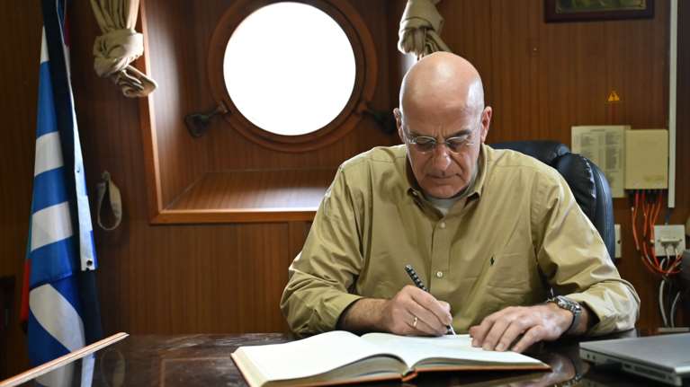 Νίκος Δένδιας για Βόρεια Μακεδονία: "Ποντίκι που βρυχάται"