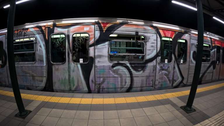 Η απάντηση της ΣΤΑΣΥ για το περιστατικό στον ΗΣΑΠ: Ηταν &quot;στιγμιαίο το άνοιγμα και κλείσιμο των θυρών&quot; εν κινήσει