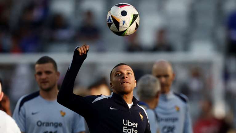 Εμπαπέ: Πολιτική παρέμβαση του αρχηγού της Εθνικής Γαλλίας για τις εκλογές - &quot;Να πάτε να ψηφίσετε αλλά όχι τα άκρα&quot;