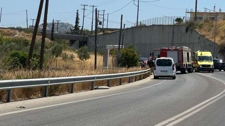 Σοκαριστικό τροχαίο στη Ρόδο: Βανάκι συγκρούστηκε μετωπικά με αυτοκίνητο - Δύο νεκροί και δύο τραυματίες [εικόνες]