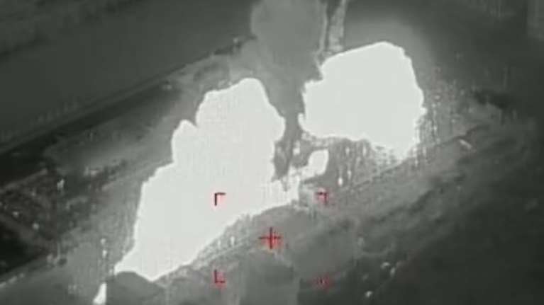 Κίεβο: Καρέ-καρέ η στιγμή που ο πύραυλος ισοπεδώνει το εμπορικό κέντρο -  &quot;Αποθήκη για ρουκέτες&quot;, λέει η Ρωσία