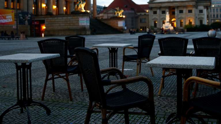 Γερμανία: Lockdown για όλους ζητά το Ινστιτούτο Ρόμπερτ Κοχ - 15 εκατ. οι ανεμβολίαστοι στη χώρα