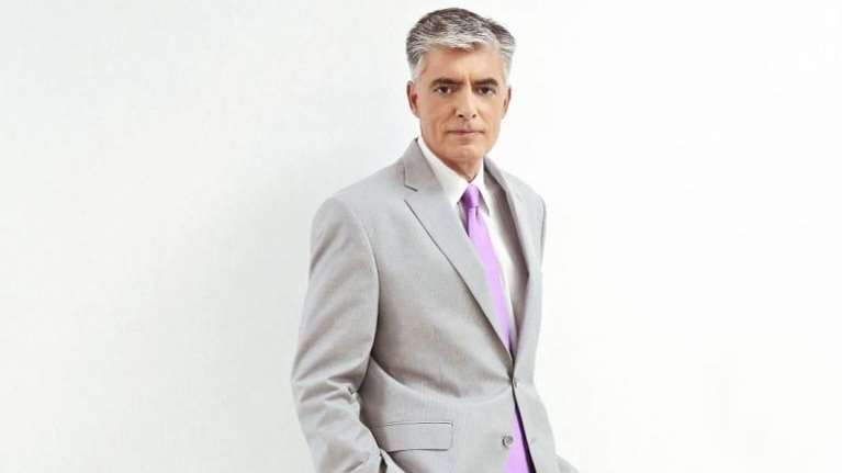 Νίκος Ευαγγελάτος - Σπάνια εξομολόγηση: &quot;Χριστούγεννα πια για μένα δεν είναι τα δώρα ή τα φωτάκια…&quot;