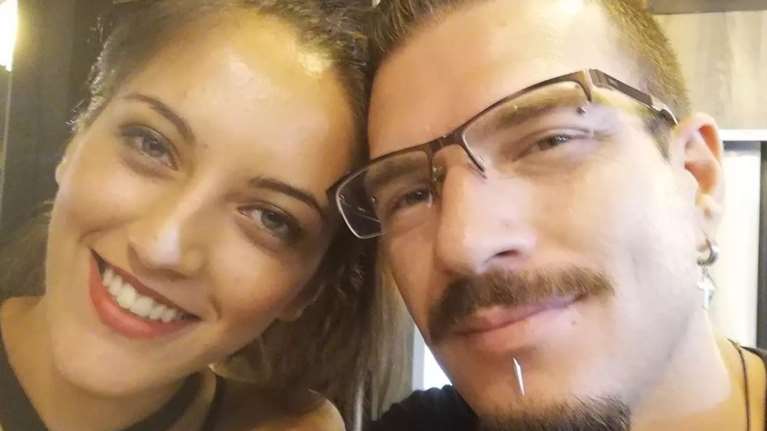 Γυναικοκτονία στους Άγιους Αναργύρους: Τη σκότωσε με πέντε δυνατές μαχαιριές - Το κουζινομάχαιρο έφτασε έως το κόκκαλο