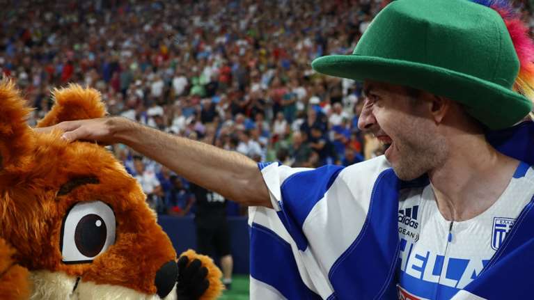 Μίλτος Τεντόγλου: Από τα Γρεβενά ξανά στην κορυφή της Ευρώπης - Το &quot;χρυσό&quot; άλμα που του χάρισε το μετάλλιο [βίντεο]