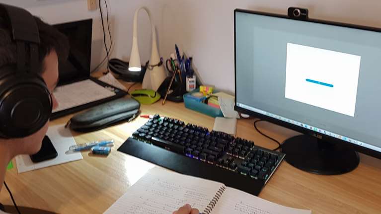 Τηλεκπαίδευση: Πρεμιέρα με προβλήματα στο Webex για δημοτικά και νηπιαγωγεία - 700.000 μαθητές είναι συνδεδεμένοι