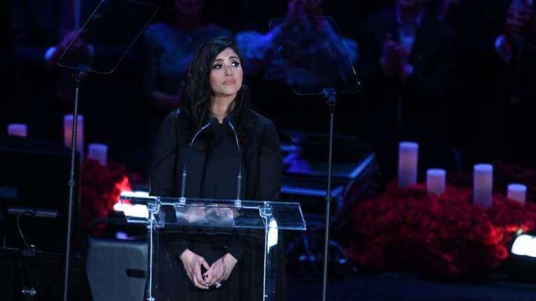 Βανέσσα Μπράιαντ: Αποζημίωση - μαμούθ στη χήρα του Κόμπι Μπράιαντ για τις φωτογραφίες από το δυστύχημα με το ελικόπτερο