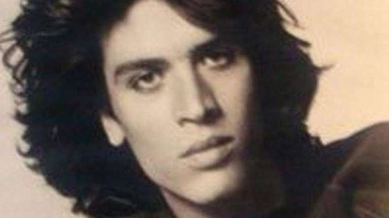 Μπίλι Μπο: Σπάνια φωτό από το διαμέρισμα του στο Κολωνάκι, στα μέσα της δεκαετίας του &#39;80