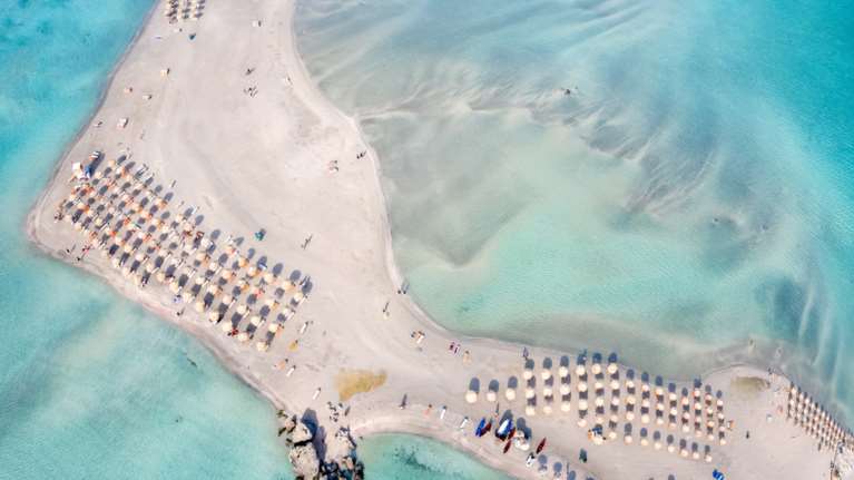 Δύο ελληνικοί &quot;παράδεισοι&quot; στη λίστα με τους top 5 ανερχόμενους προορισμούς του κόσμου