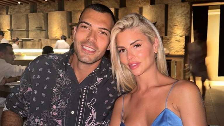 Πατέρας για δεύτερη φορά ο Κώστας Σλούκας - Η Μαρία Δαρσινού γέννησε αγοράκι