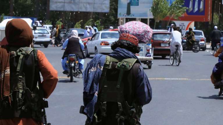 Χάος στην Καμπούλ: Οι Ταλιμπάν ψάχνουν πόρτα - πόρτα όσους συνεργάστηκαν με τους Αμερικανούς