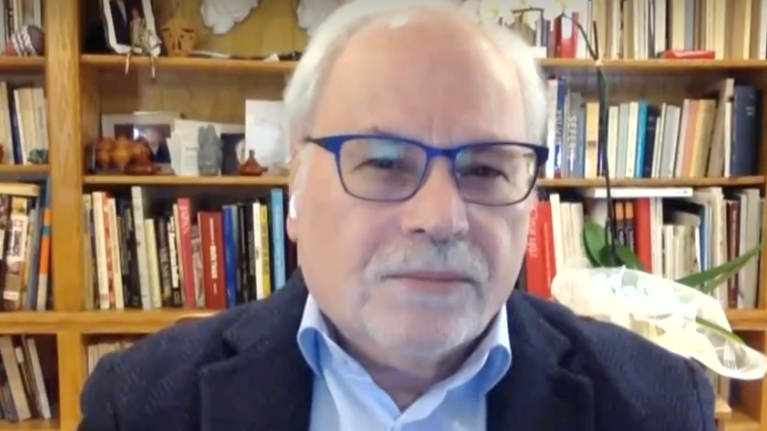 Παυλάκης: Κλειστά σχολεία και νέα μέτρα για να μειωθεί το "τσουνάμι"