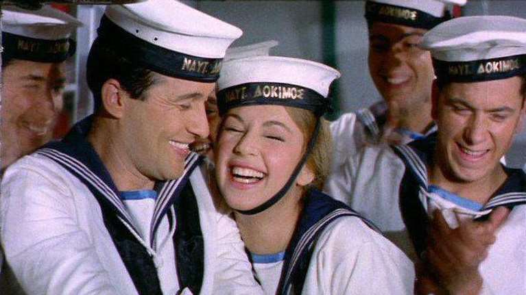 Βουγιουκλάκη - Παπαμιχαήλ: Σπάνιο κλικ από τα γυρίσματα της &quot;Αλίκης στο Ναυτικό&quot; - Μαζί με τον Σακελλάριο